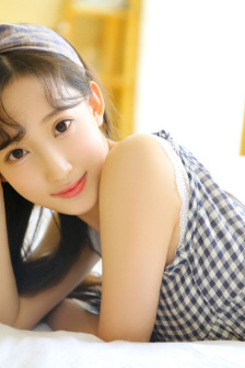 年轻的妈妈四